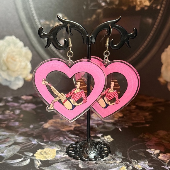 Jennifers Body Earrings-Lauren Rankin - Picture 2 of 2